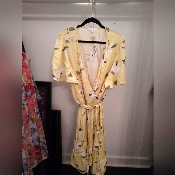 Yellow floral print dress - Picture 1 of 3